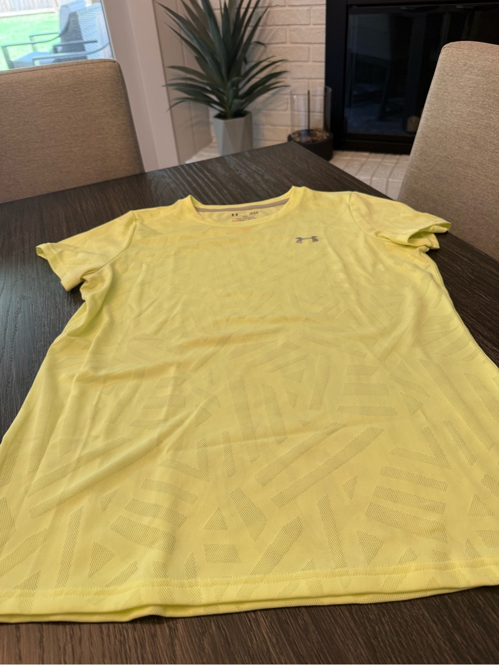 Under Armour Women’s Lime Green/Yellow Short Sleeve Heatgear Tee